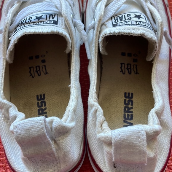 Converse all star chucks. Stretchy back slip on sneaker. Women’s size 6 - Picture 9 of 9